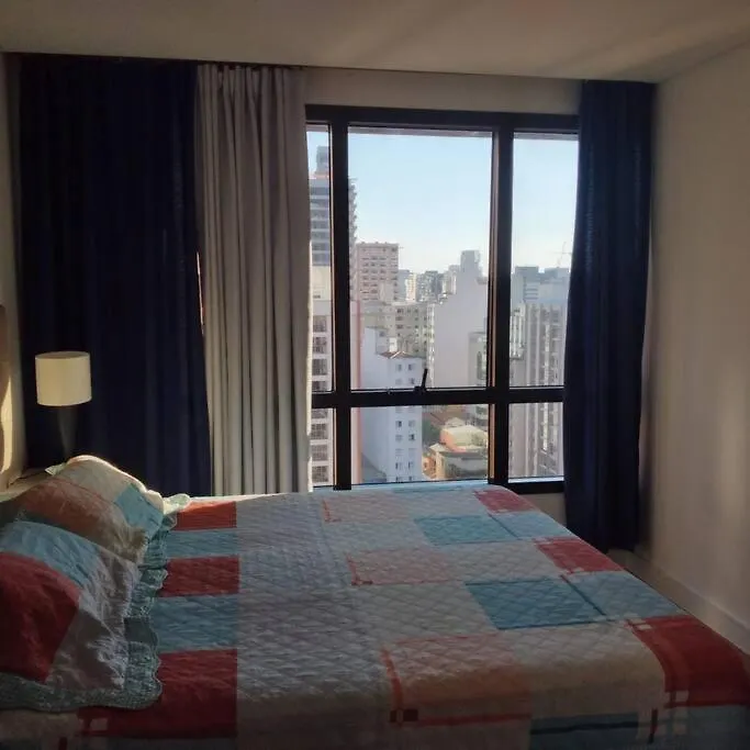 Apartamento Bem Localizado Em Pinheiros. Sao Paulo